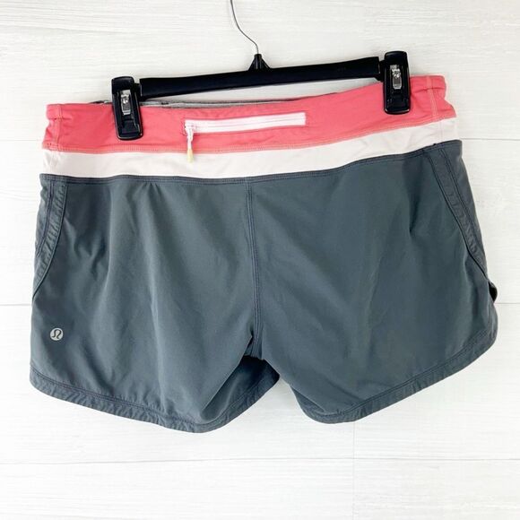 Lululemon Groovy Run 4-way Stretch Shorts - Picture 2 of 5